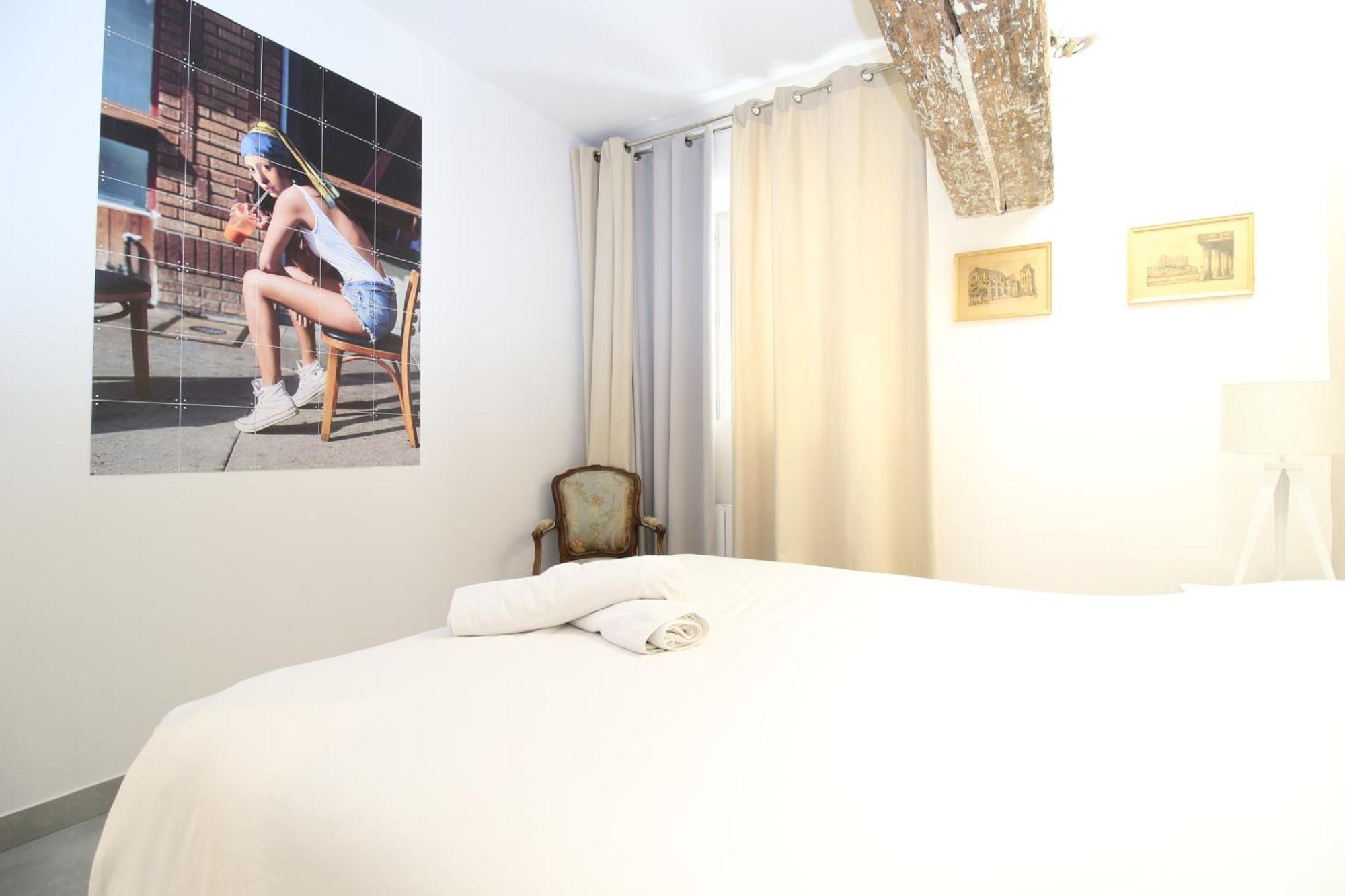 T3 Appartement HYPERCENTRE PROCHE COMMERCE- PARKING - 2 Chambres Wifi Gratuit Avignon Extérieur photo
