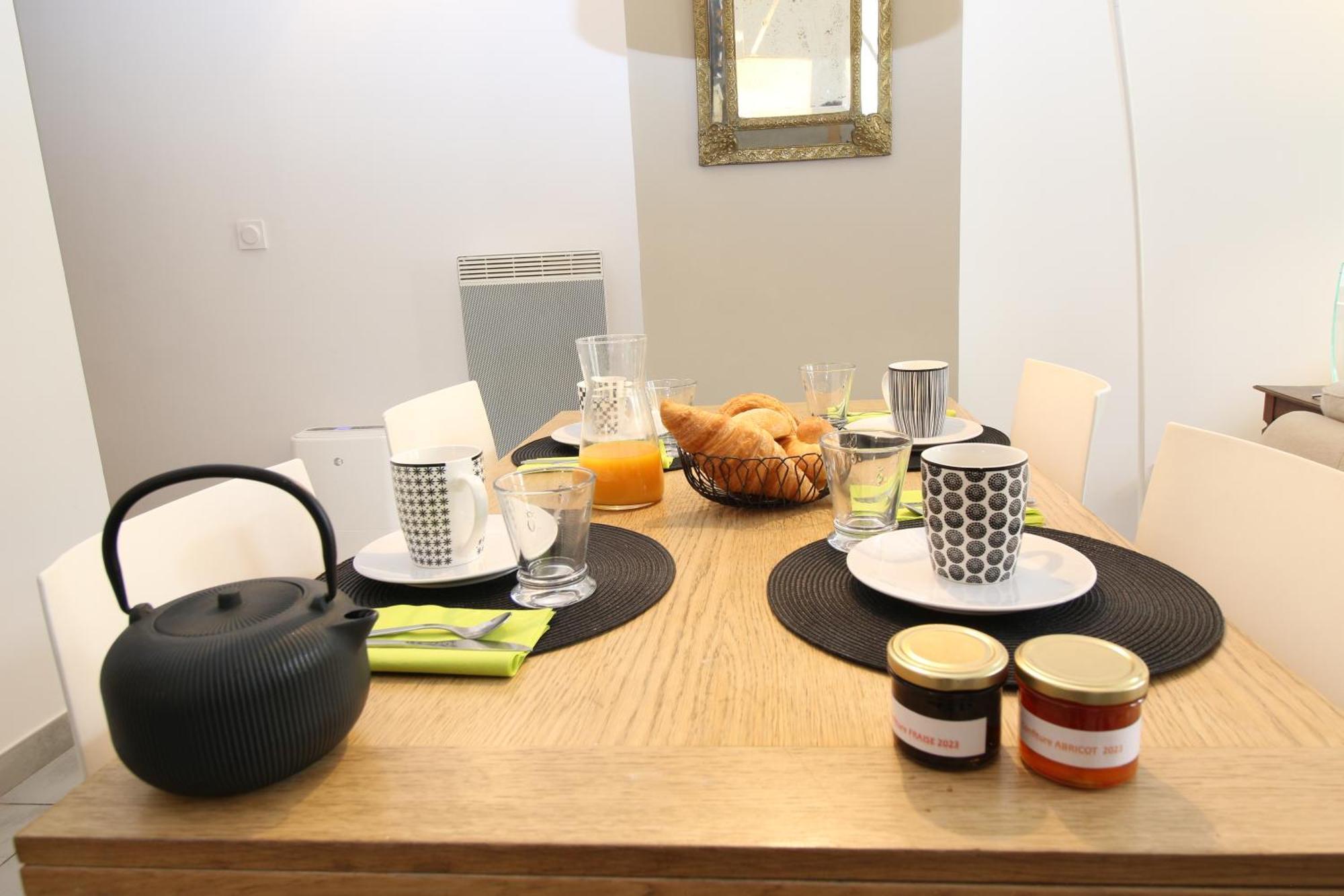 T3 Appartement HYPERCENTRE PROCHE COMMERCE- PARKING - 2 Chambres Wifi Gratuit Avignon Extérieur photo
