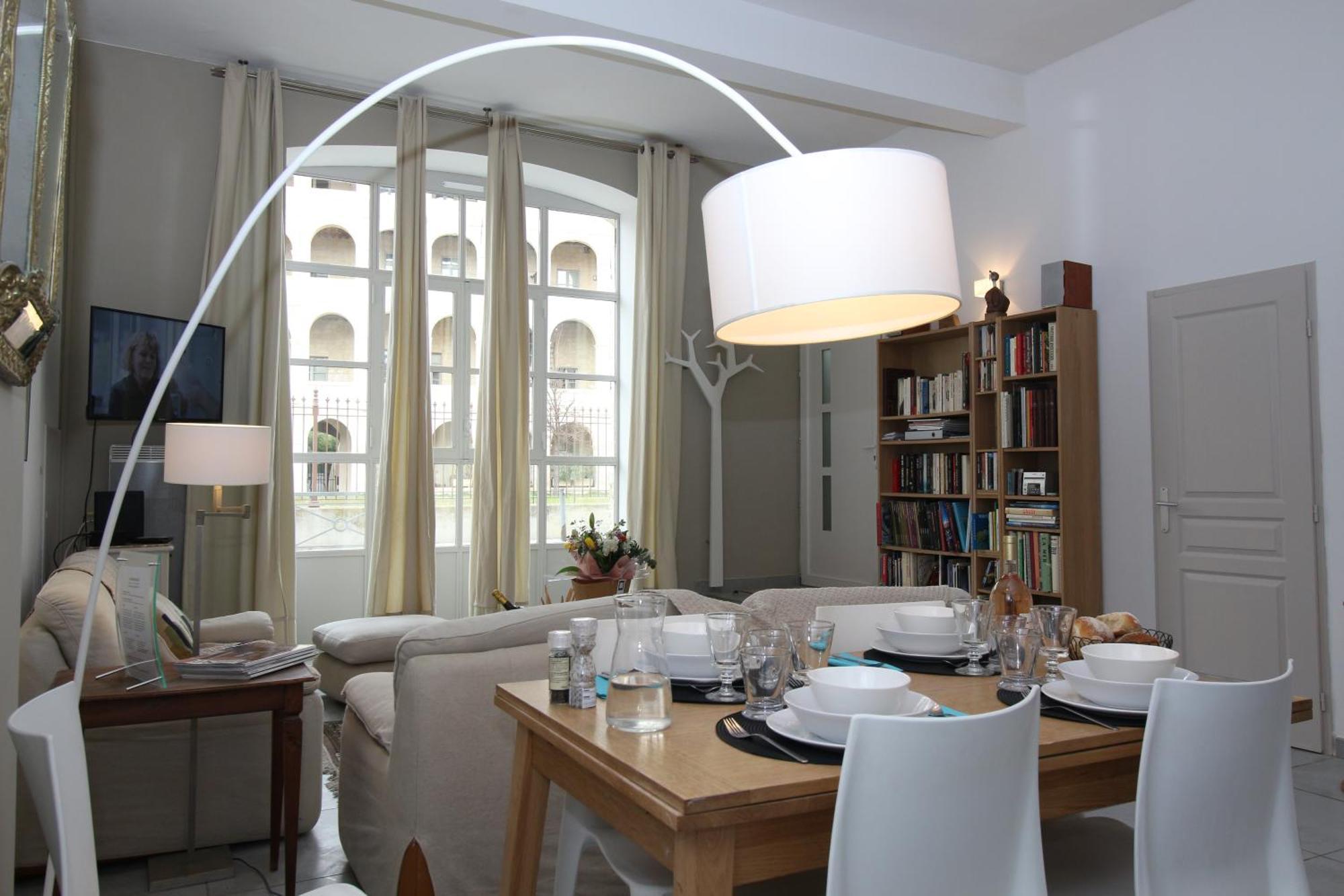 T3 Appartement HYPERCENTRE PROCHE COMMERCE- PARKING - 2 Chambres Wifi Gratuit Avignon Extérieur photo