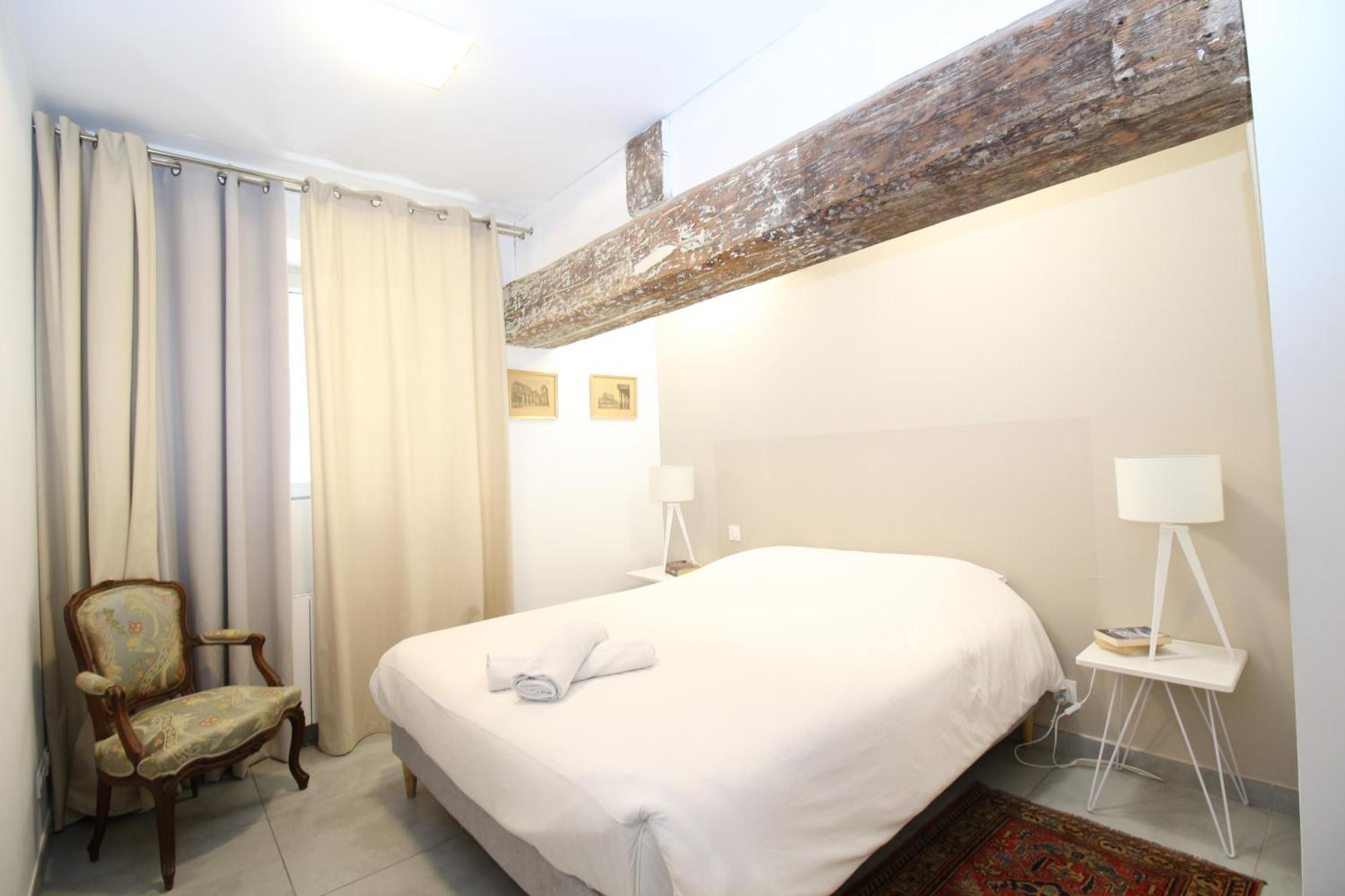 T3 Appartement HYPERCENTRE PROCHE COMMERCE- PARKING - 2 Chambres Wifi Gratuit Avignon Extérieur photo