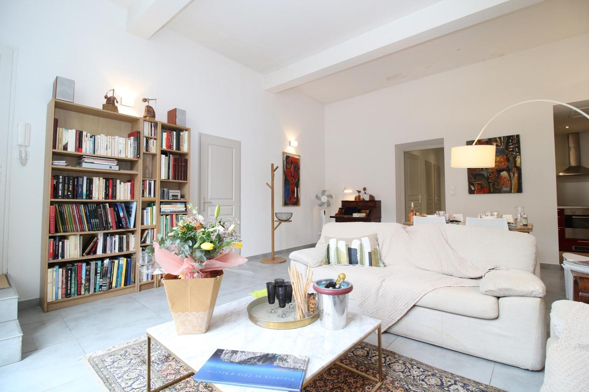 T3 Appartement HYPERCENTRE PROCHE COMMERCE- PARKING - 2 Chambres Wifi Gratuit Avignon Extérieur photo