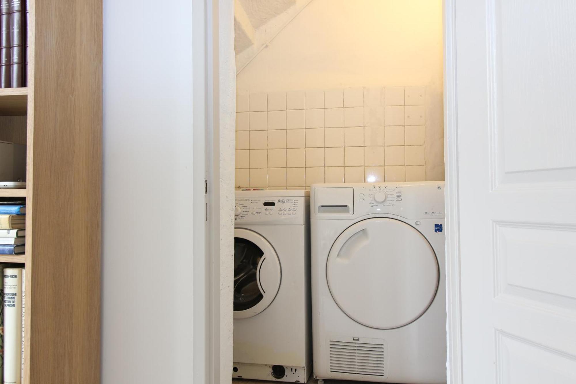 T3 Appartement HYPERCENTRE PROCHE COMMERCE- PARKING - 2 Chambres Wifi Gratuit Avignon Extérieur photo