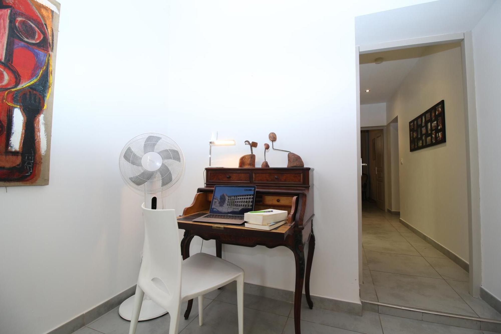 T3 Appartement HYPERCENTRE PROCHE COMMERCE- PARKING - 2 Chambres Wifi Gratuit Avignon Extérieur photo